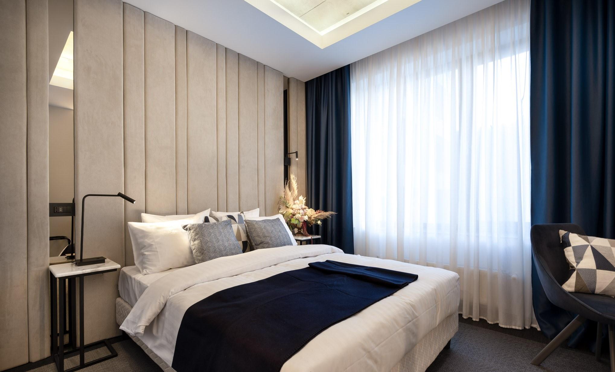 Union Plaza Hotel 4*