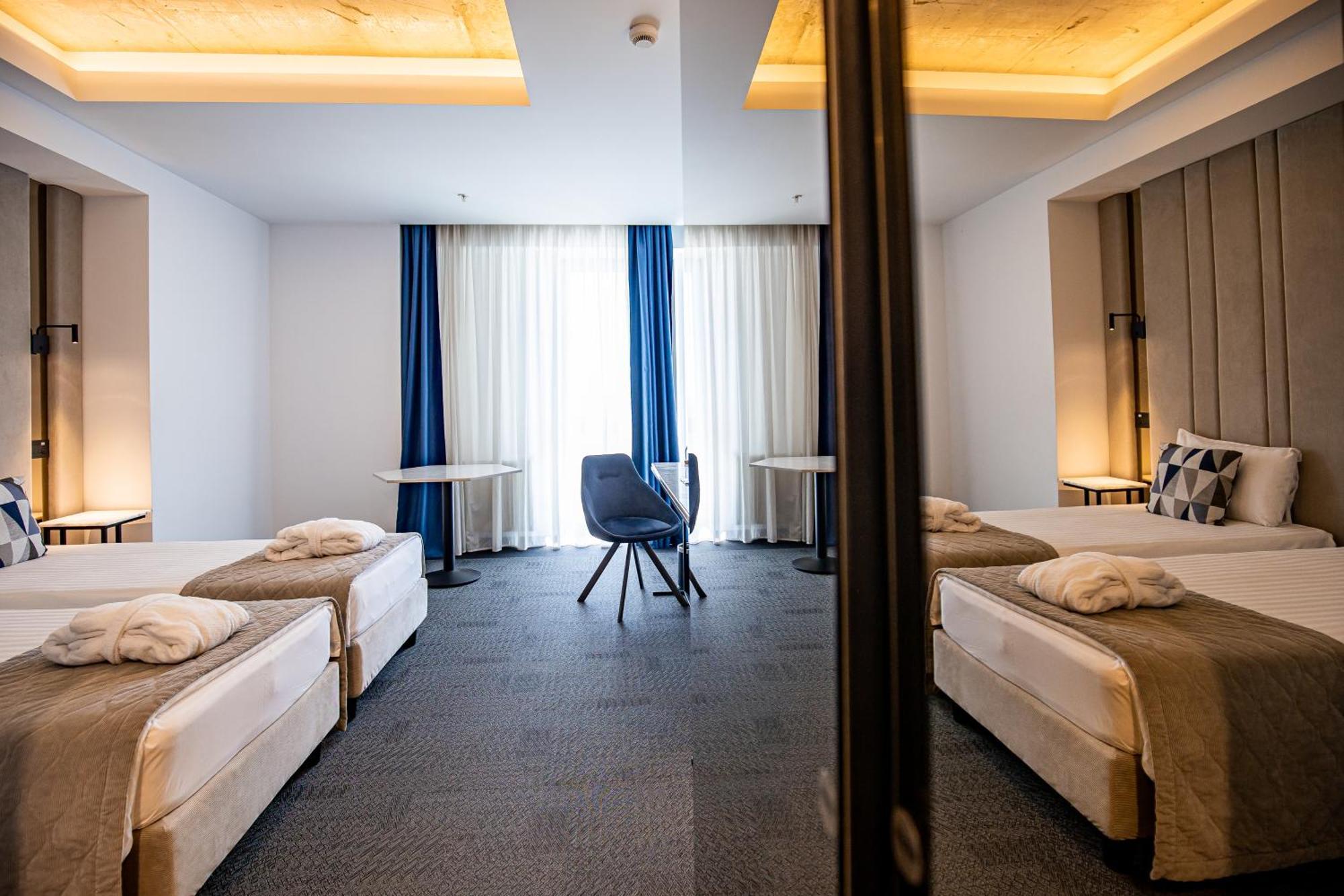 Hotel Union Plaza 4*
