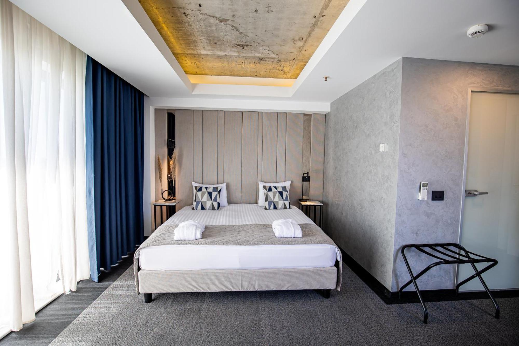 Union Plaza 4* Bukarest