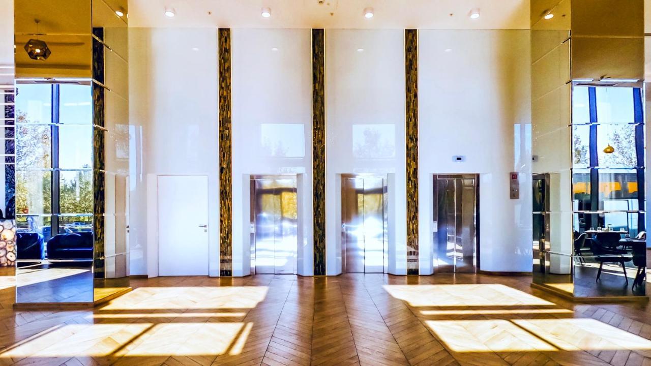 Union Plaza Hotel 4*